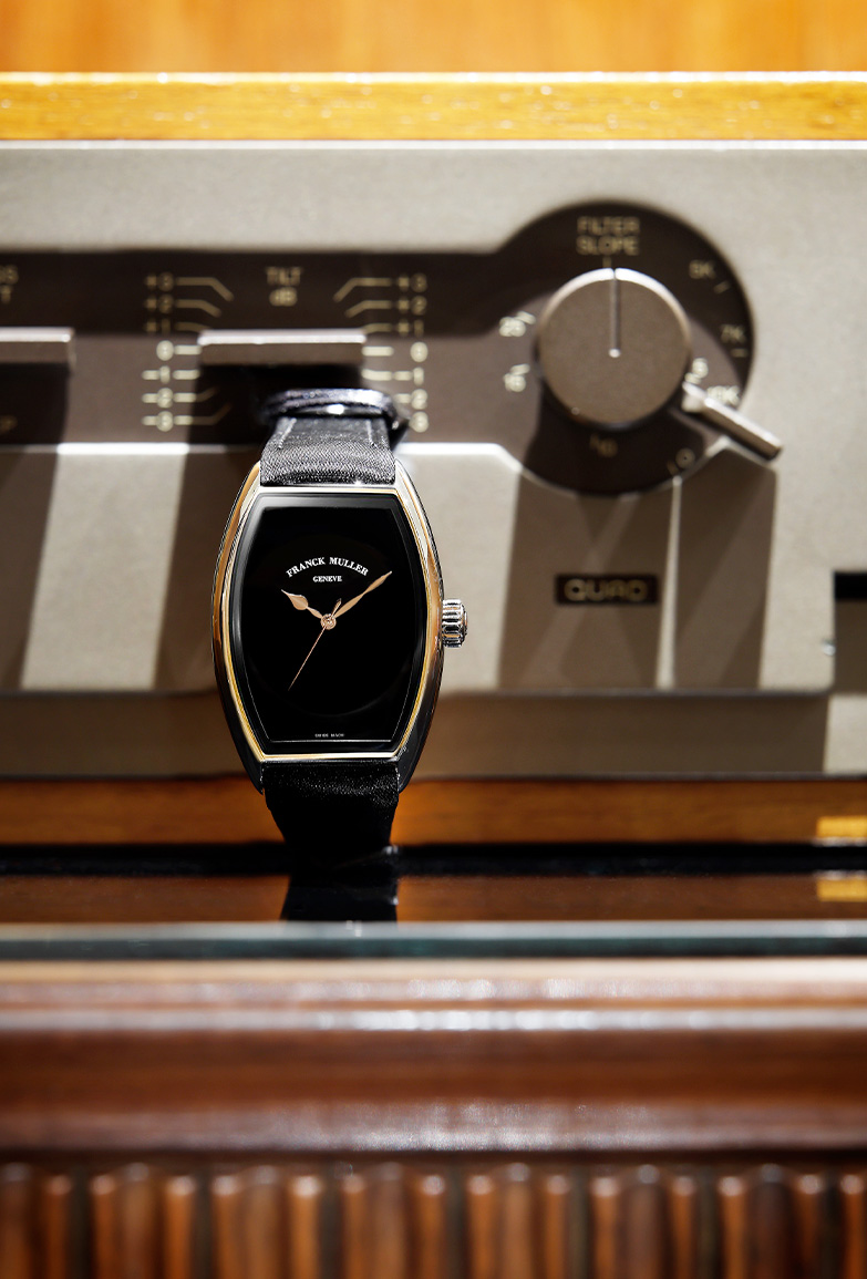 GRAND CINTR&Eacute;E CURVEX PIANO