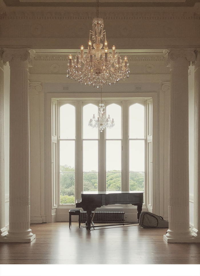 GRAND CINTR&Eacute;E CURVEX PIANO